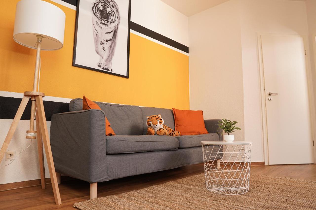 FULL HOUSE Studios - Tiger Apartment - NETFLIX + WiFi inkl. Halle  Exterior foto